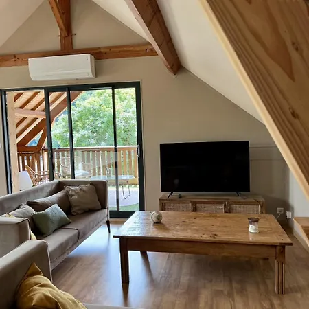 Sur La Dordogne Apartment